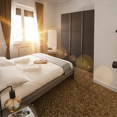 Aurelia's Hideaway, Near Vatican * Rome