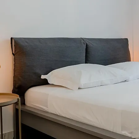 Aurelia's Hideaway, Near Vatican *