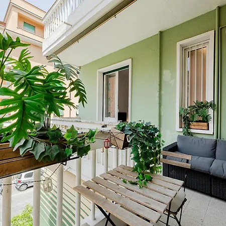 Aurelia's Hideaway, Near Vatican * ローマ